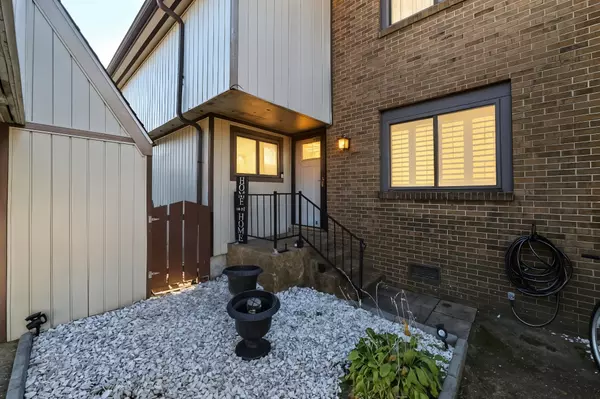 1003 Heritage Dr, Madison, TN 37115