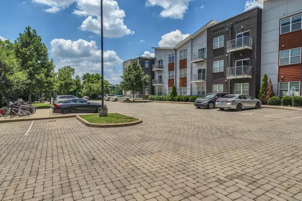 Nashville, TN 37216,1118 Litton Ave #203