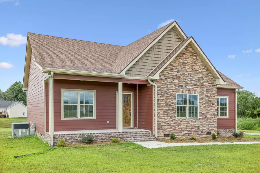 219 Cheney Ln, Lafayette, TN 37083