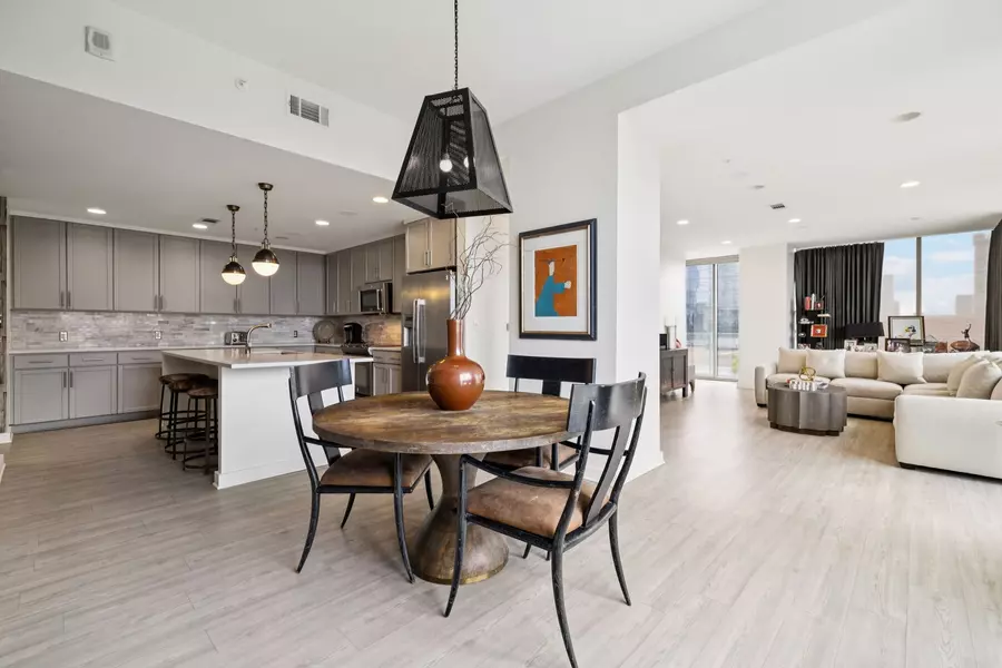 1212 Laurel St #302, Nashville, TN 37203