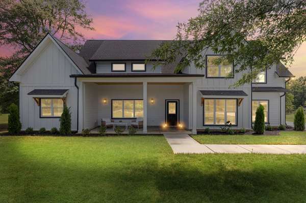 8969 Short Creek Rd, Christiana, TN 37037