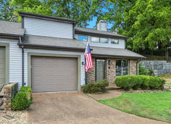 Clarksville, TN 37043,419 Country Club Ct