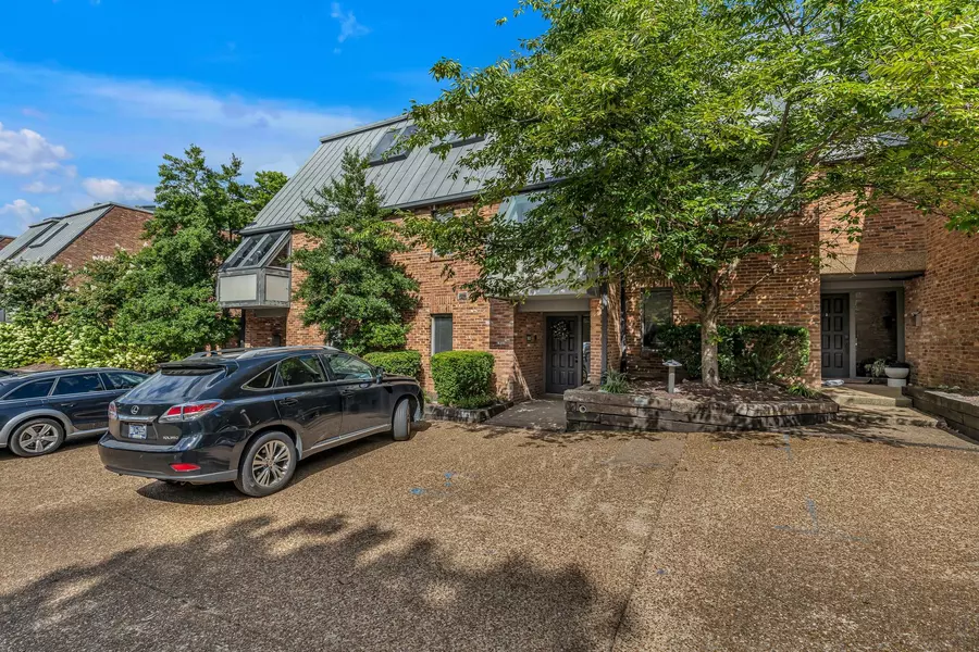 118 Hampton Pl, Nashville, TN 37215