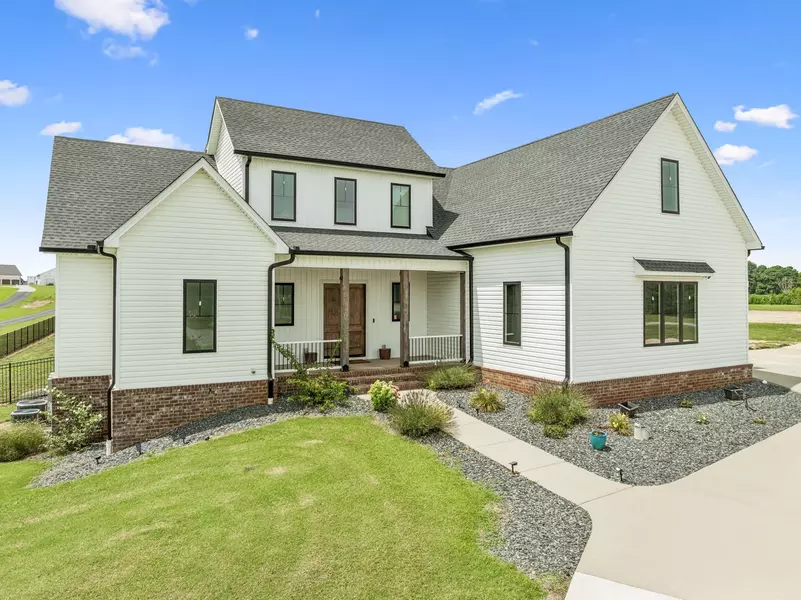 5296 Cross Plains Rd, White House, TN 37188