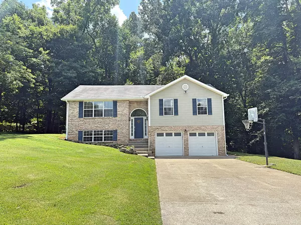 Clarksville, TN 37043,905 Douglas Ln