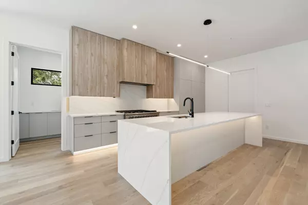 Brentwood, TN 37027,5709 Cloverland Dr