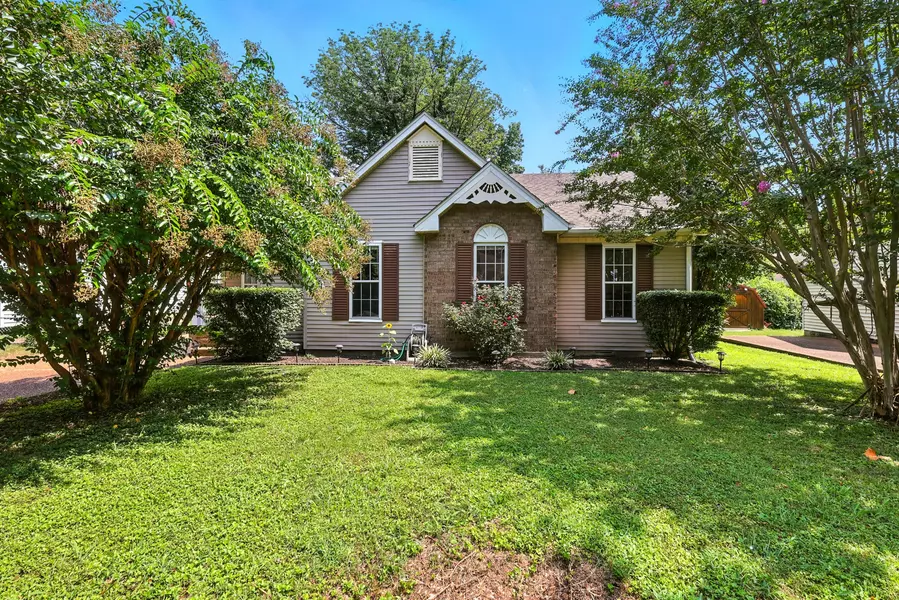 1121 Jacksons Valley Rd, Hermitage, TN 37076