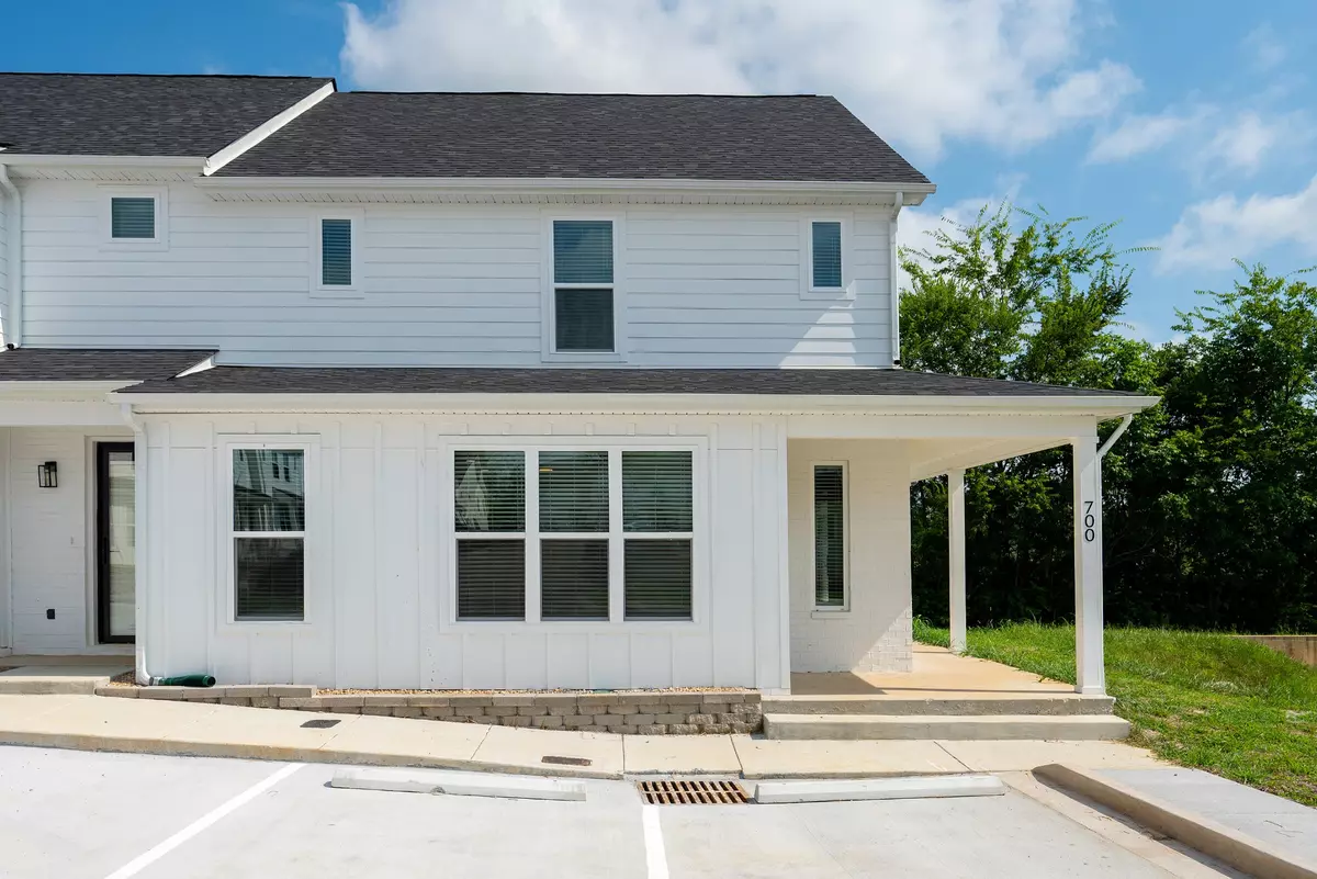 Lebanon, TN 37087,700 Laura Ward Pl