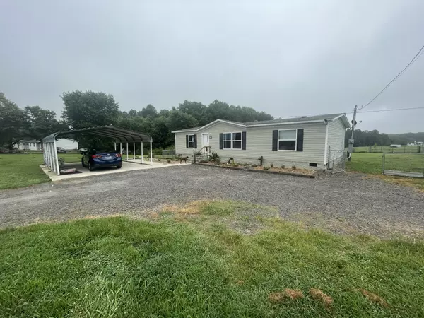 8203 Holmes Creek Rd, Smithville, TN 37166