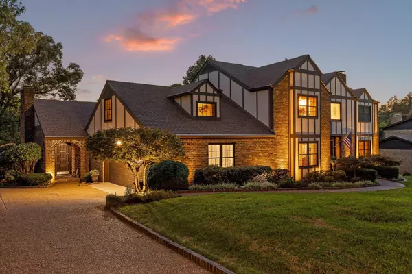 Chattanooga, TN 37421,7819 Stonehenge Drive