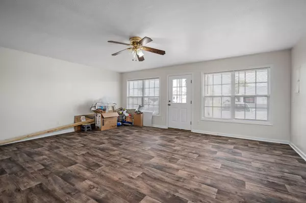 Baxter, TN 38544,102 Falcon Pt