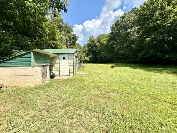 Waverly, TN 37185,2464 Bucket Branch Rd