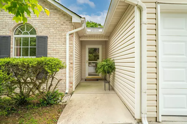 7826 Stone Garden Way, Powell, TN 37849