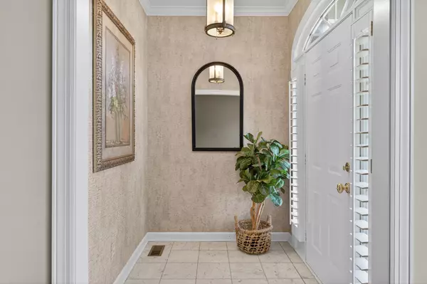 Brentwood, TN 37027,5606 Oakes Dr