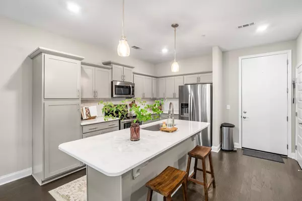 Franklin, TN 37064,700 Vintage Green Ln #102