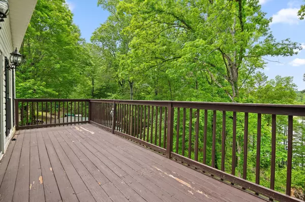 Soddy Daisy, TN 37379,15033 Log Cabin Lane