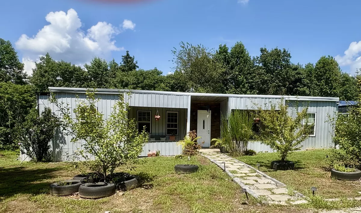 Linden, TN 37096,190 Summerhill Rd
