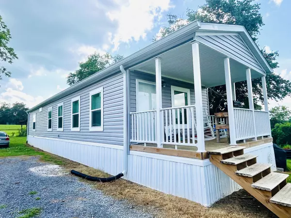 1896 Dibrell Lucky Rd, Mcminnville, TN 37110