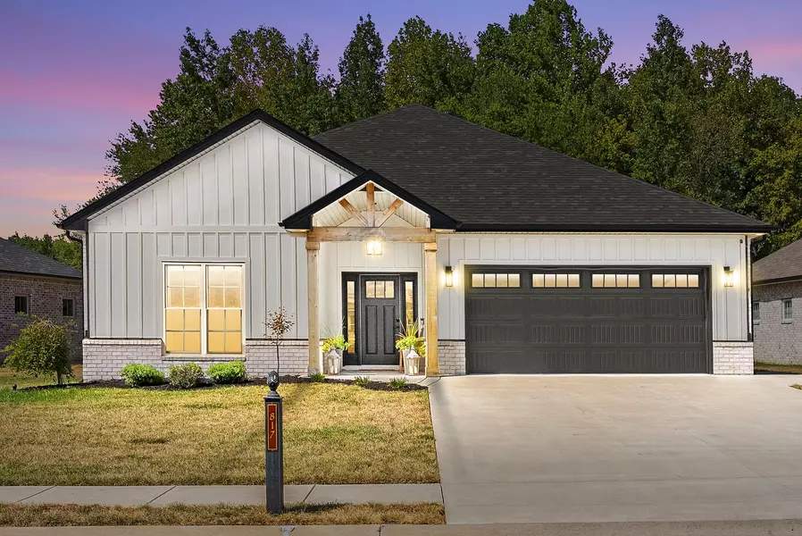 817 Brown Swiss Ct, Clarksville, TN 37043