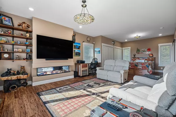 Smithville, TN 37166,385 Oak Dr