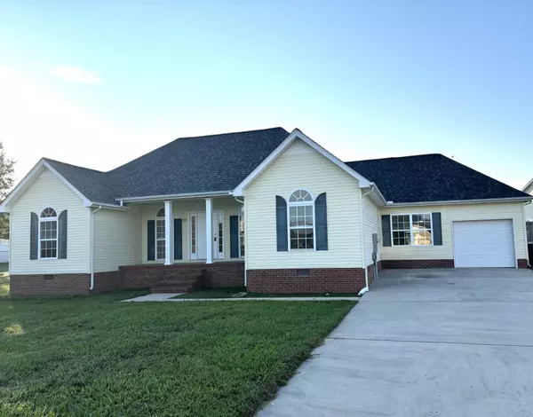 61 Sandstone Ct, Mcminnville, TN 37110
