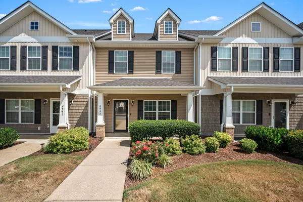 2449 New Holland Cir, Murfreesboro, TN 37128