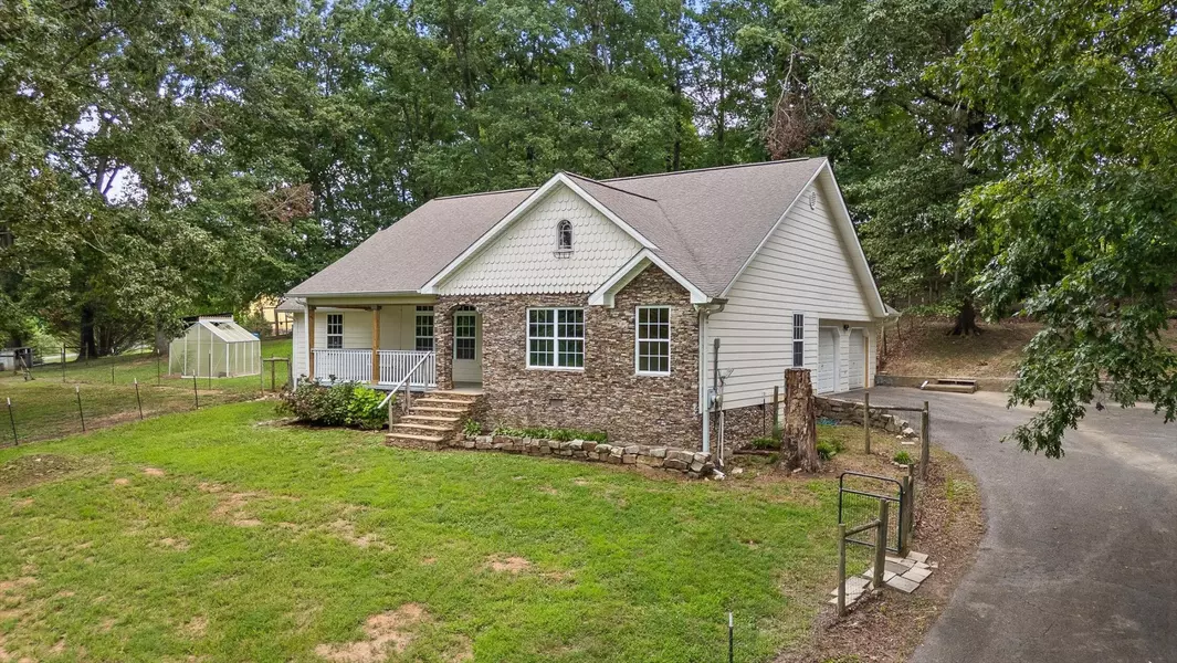 1814 Hudlow Loop Road, Dunlap, TN 37327