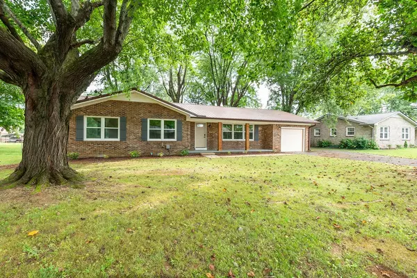 Lawrenceburg, TN 38464,709 7th St