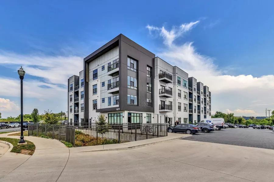 1677 54th Ave #N #218, Nashville, TN 37209
