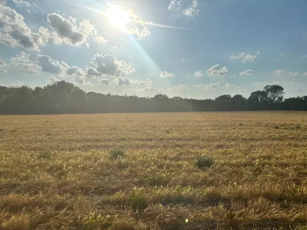 Cottontown, TN 37048,4832 Hwy 31W