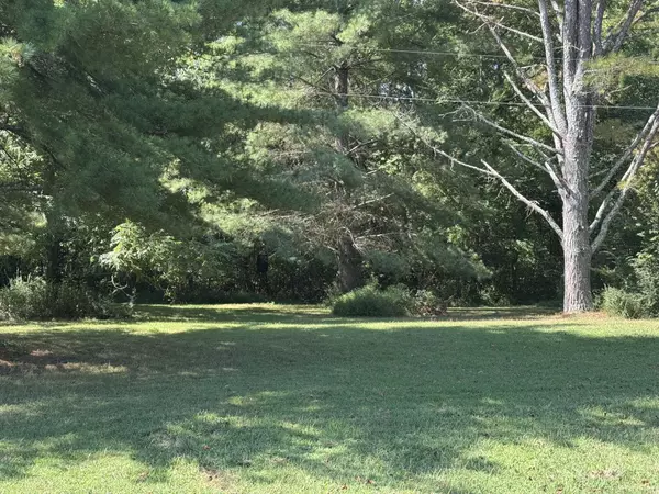 Castalian Springs, TN 37031,250 Breeze Inn Rd