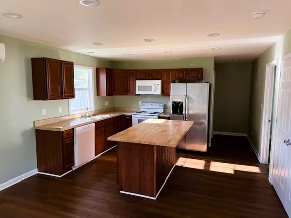 Mcminnville, TN 37110,523 W End Ave