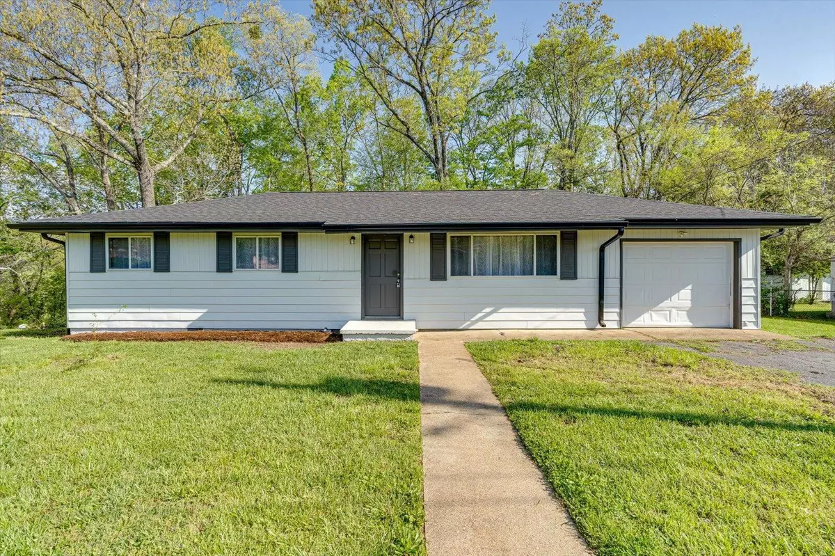 Rossville, GA 30741,32 Kent Drive