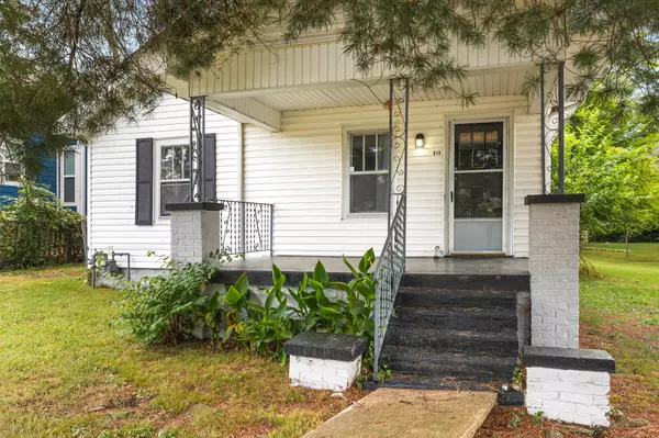 818 Stockell St, Nashville, TN 37207