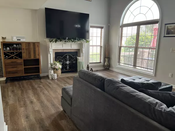 Clarksville, TN 37040,732 Cavalier Dr