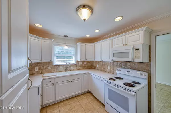 Maryville, TN 37801,509 N Maple St