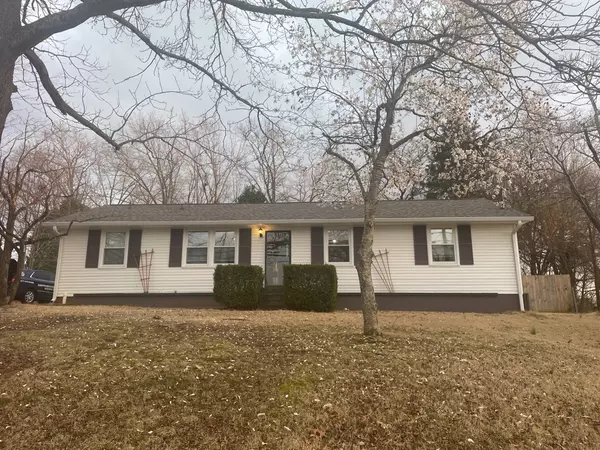 2183 Blakemore Dr, Clarksville, TN 37040