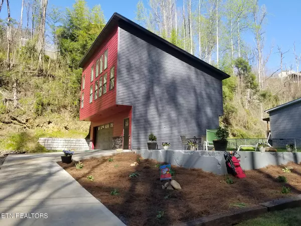 Gatlinburg, TN 37738,667 Turkey Nest Rd