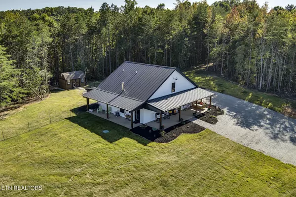 2645 River Rd, Kingston, TN 37763