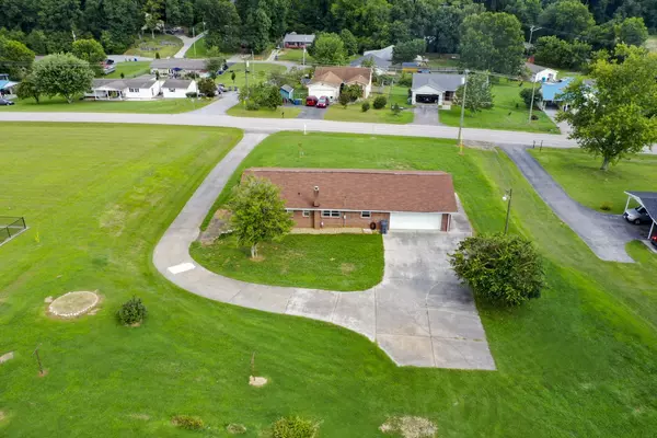 Dandridge, TN 37725,888 Isabell Dr