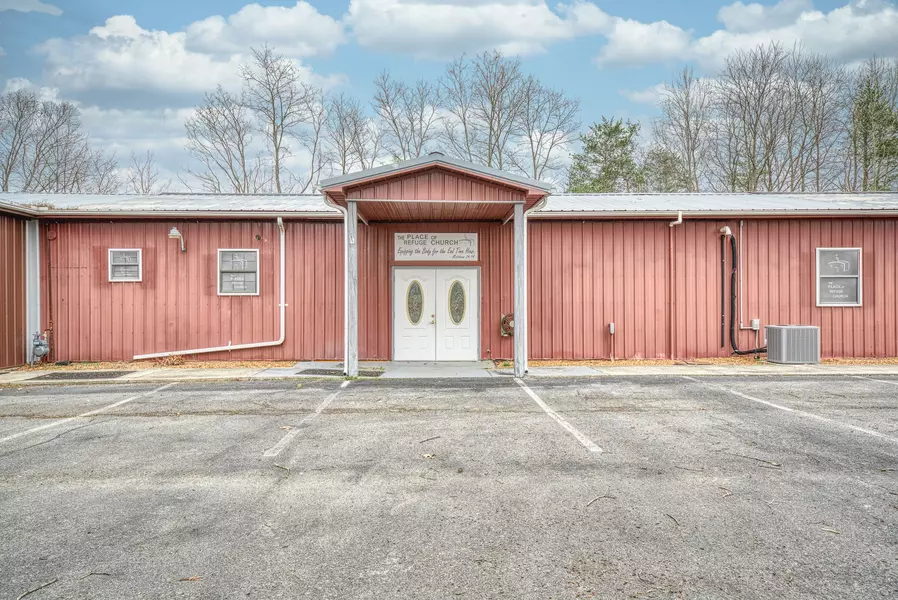 164 Oak Rd, Crossville, TN 38555