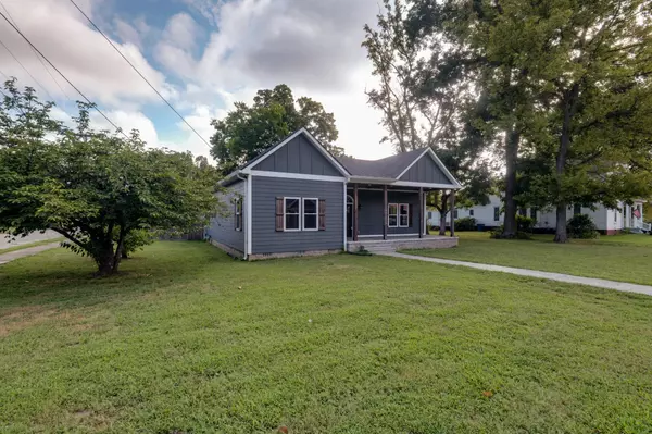 Mount Pleasant, TN 38474,214 Hay Long Avenue