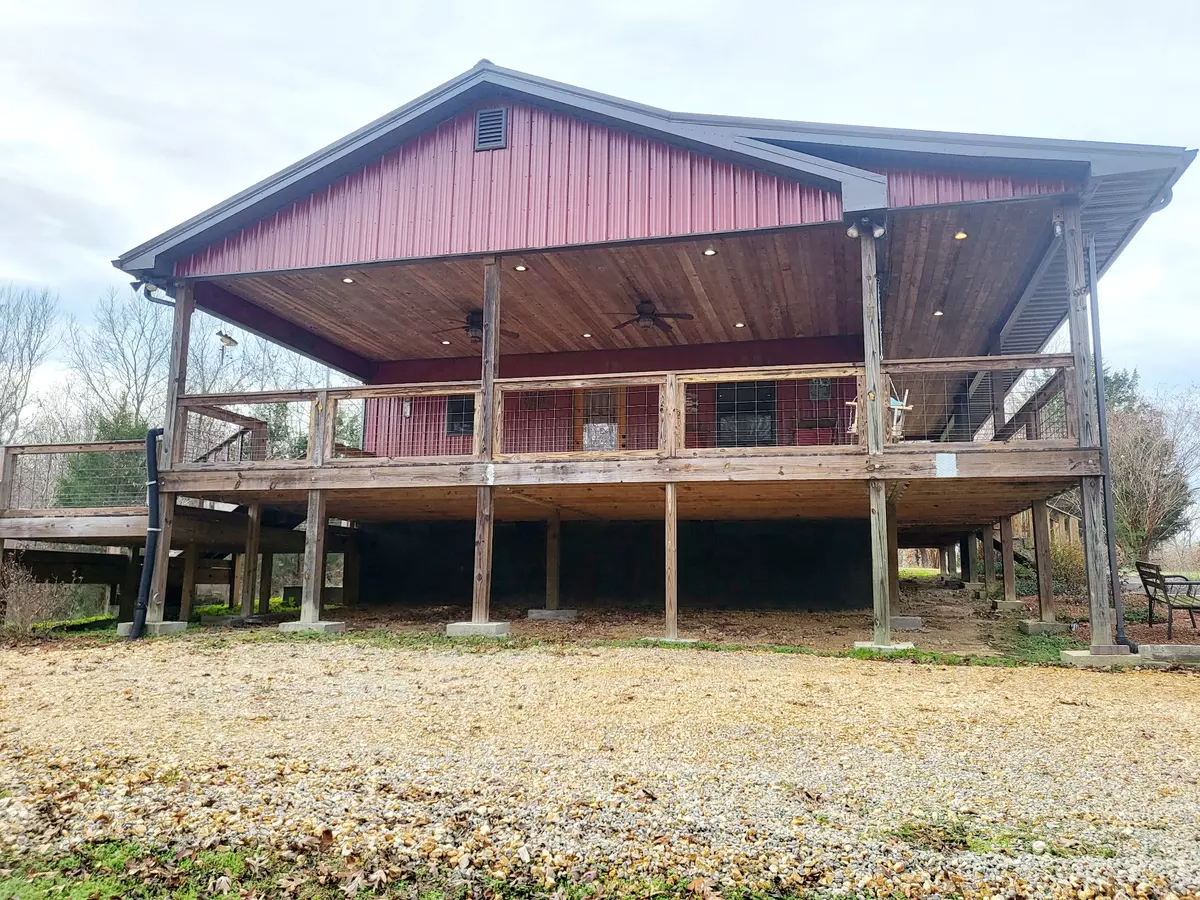 Camden, TN 38320,366 Connie Lynn Dr