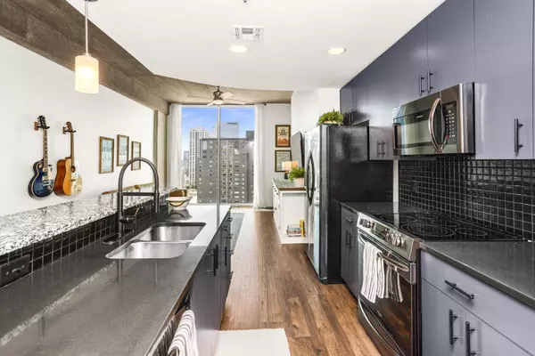 Nashville, TN 37219,415 Church St #1608