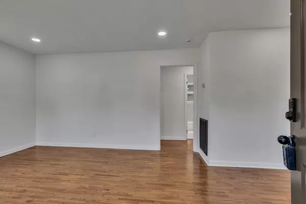 Gallatin, TN 37066,1033 Edgewood Dr