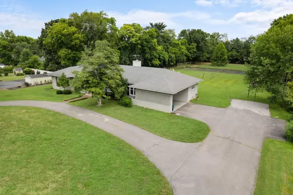 Lebanon, TN 37087,305 Castle Heights Ave