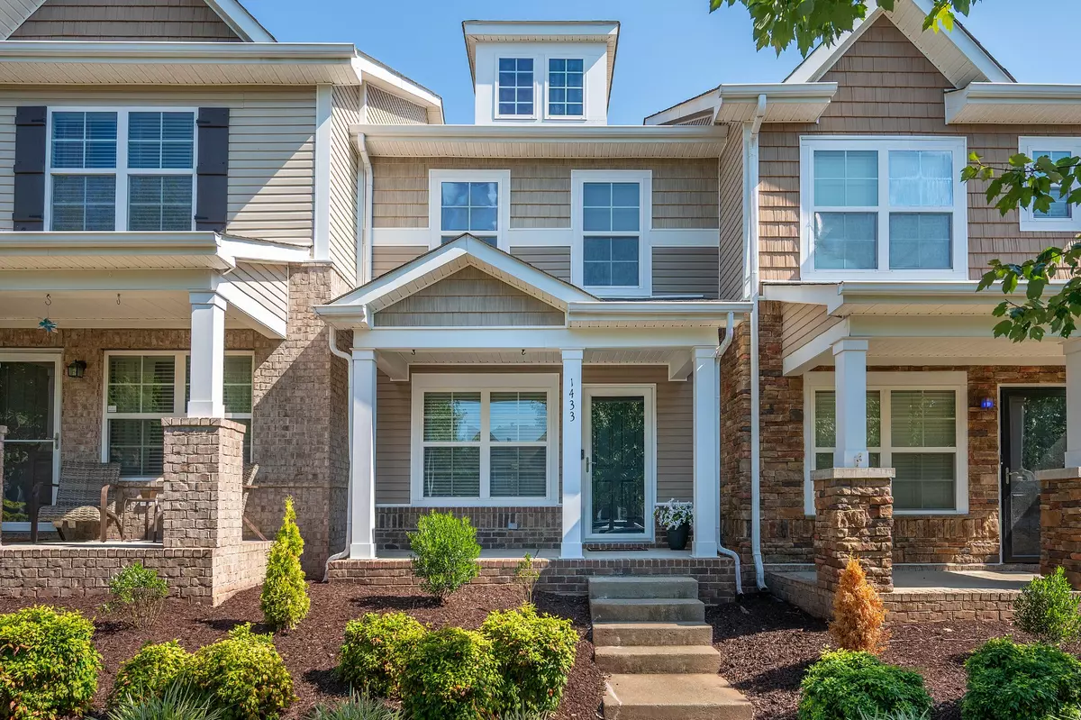 Hermitage, TN 37076,1433 Riverbrook Dr