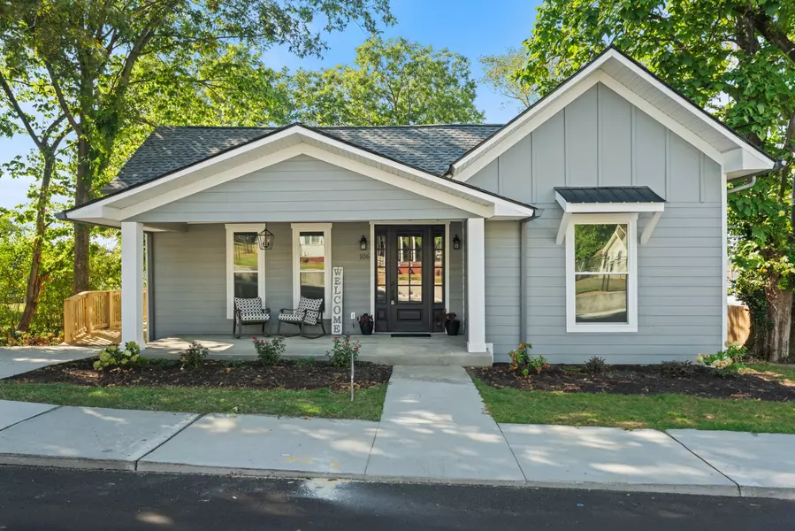 106 Poplar St, Dickson, TN 37055