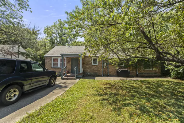 Nashville, TN 37216,1008 Virginia Ave #A