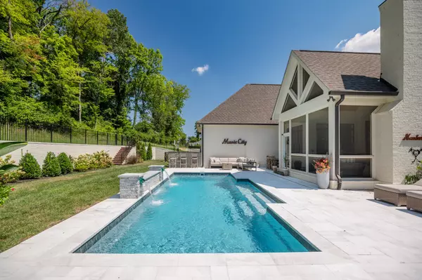 Brentwood, TN 37027,1588 Eastwood Dr